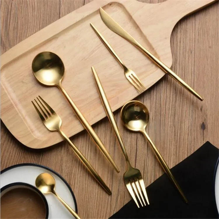 gold cutlery (12)_