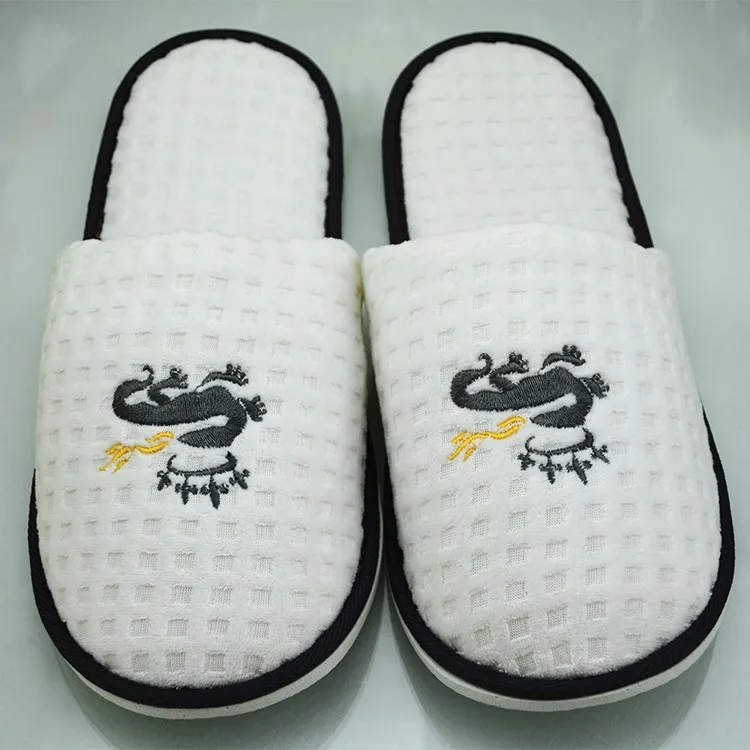Disposable Terry Cloth White Hotel Slippers With Customized Logo Eva Rubber Sole Waffle Slippers ...
