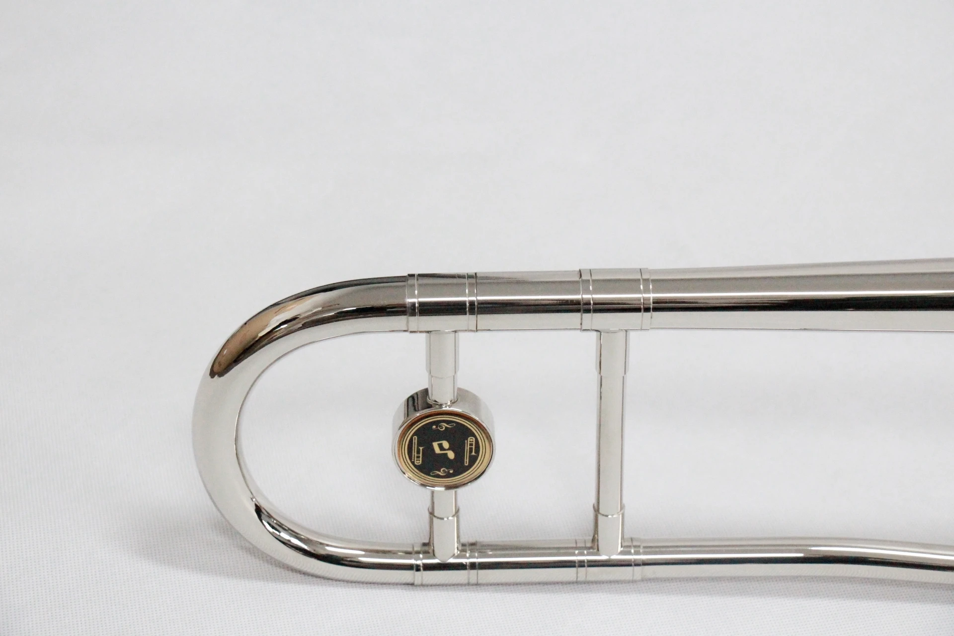 最受欢迎的中国中音长号工厂价格黄铜仪器镀镍长号