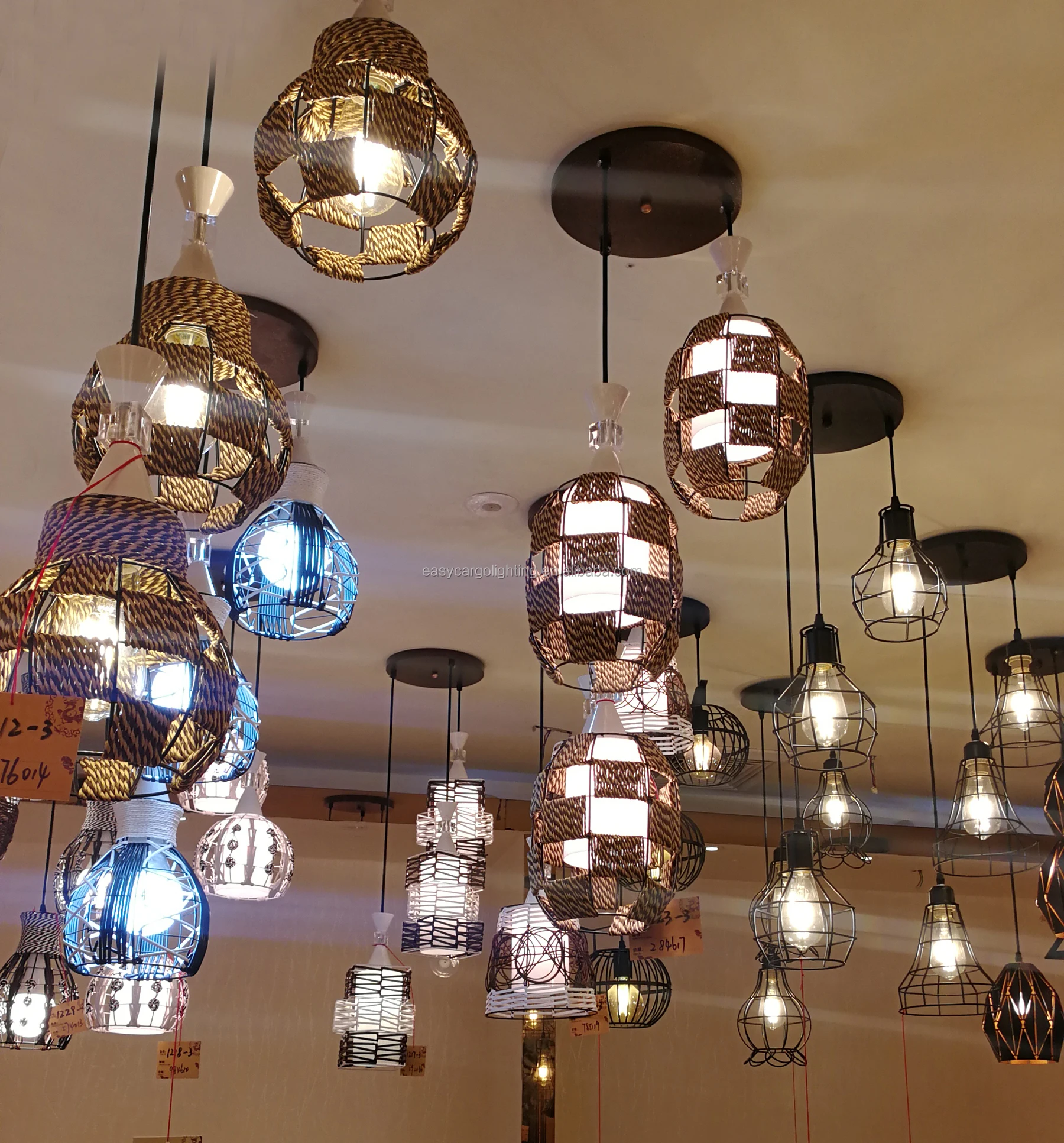 pendant lamp (1).jpg