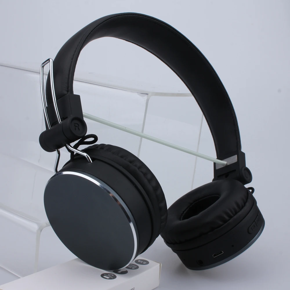 Headset 04.jpg