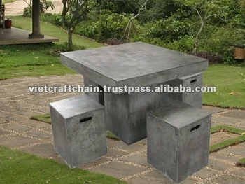 Licht Zement Tisch Beton Tisch Tisch In Garten Buy Beton Tisch