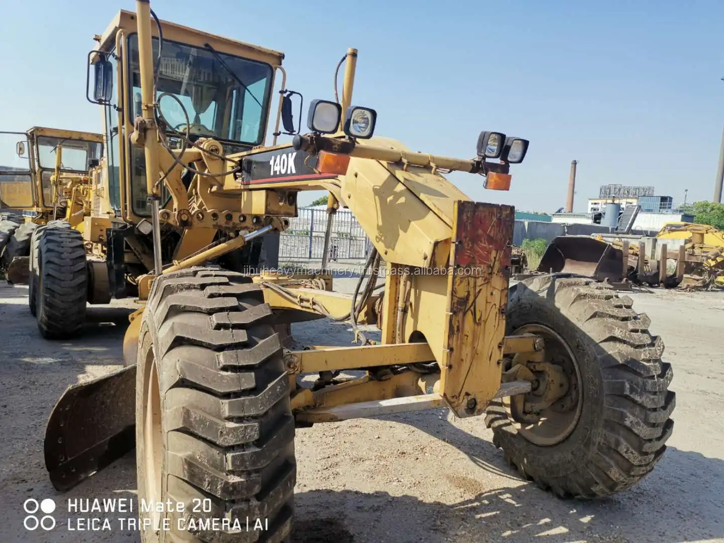 cat 140 grader 1.jpg