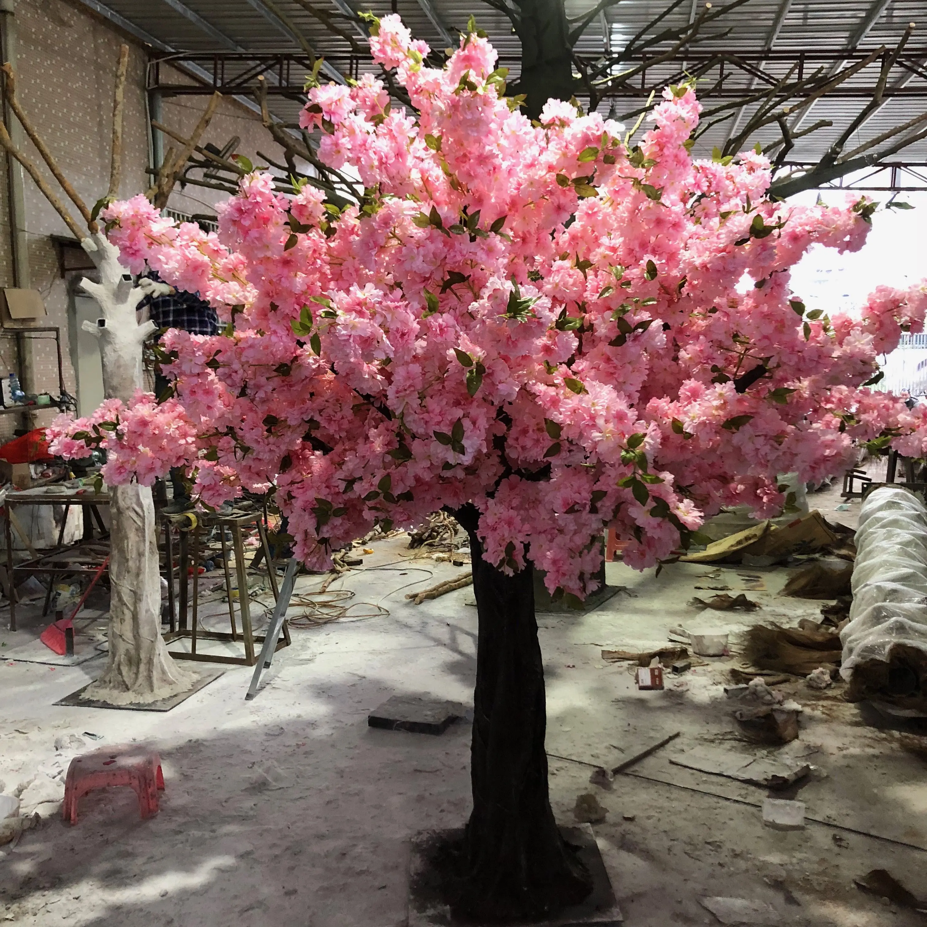 仿真樱花树人造植物假花,室内塑料植物人造红色樱花树 4米