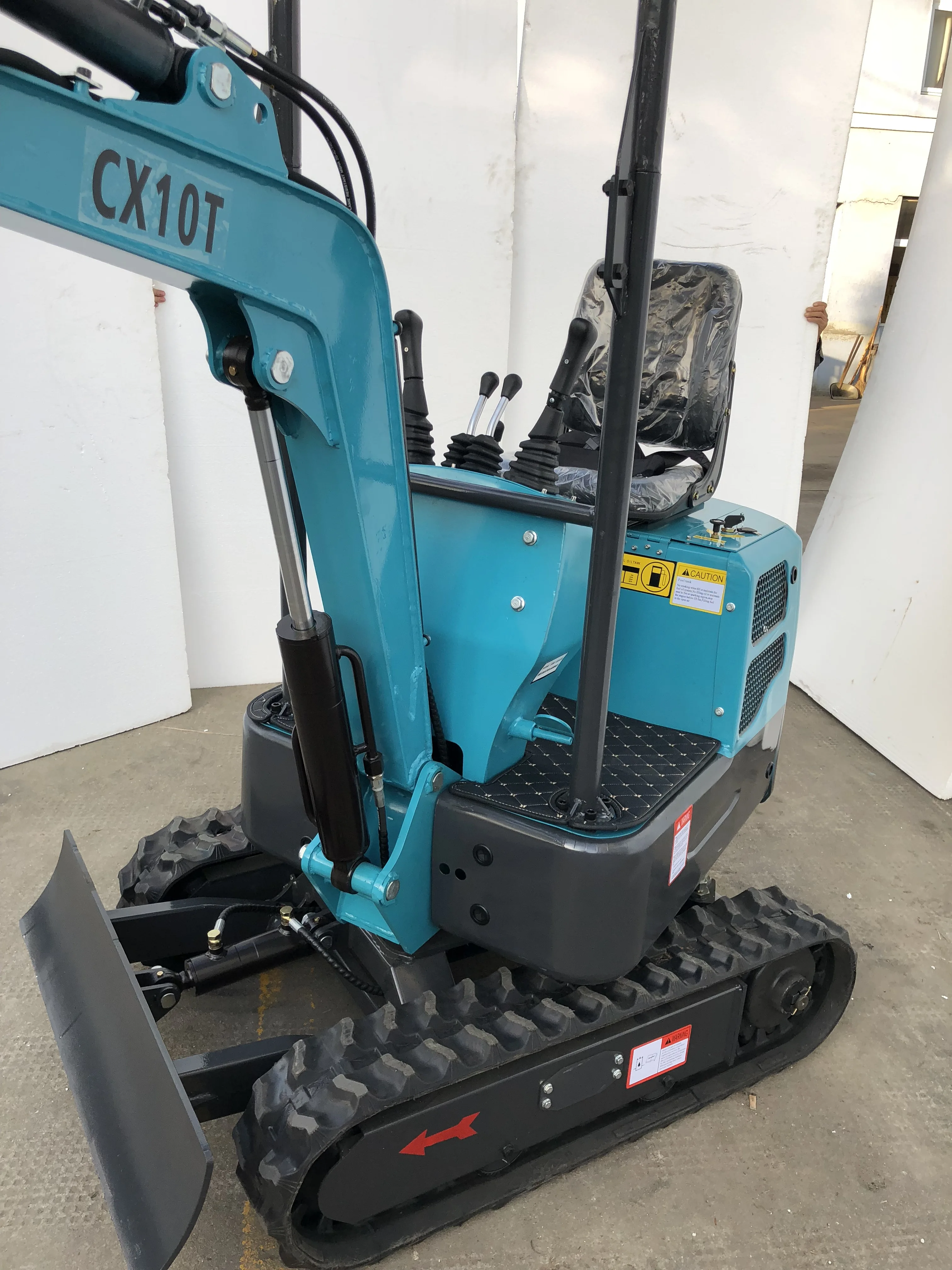 1T Mini Hydraulic Construction Digger Excavator with Hammer