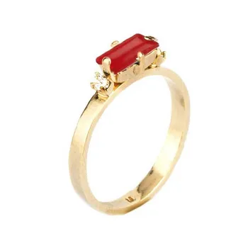 gold ring design for female with stone
