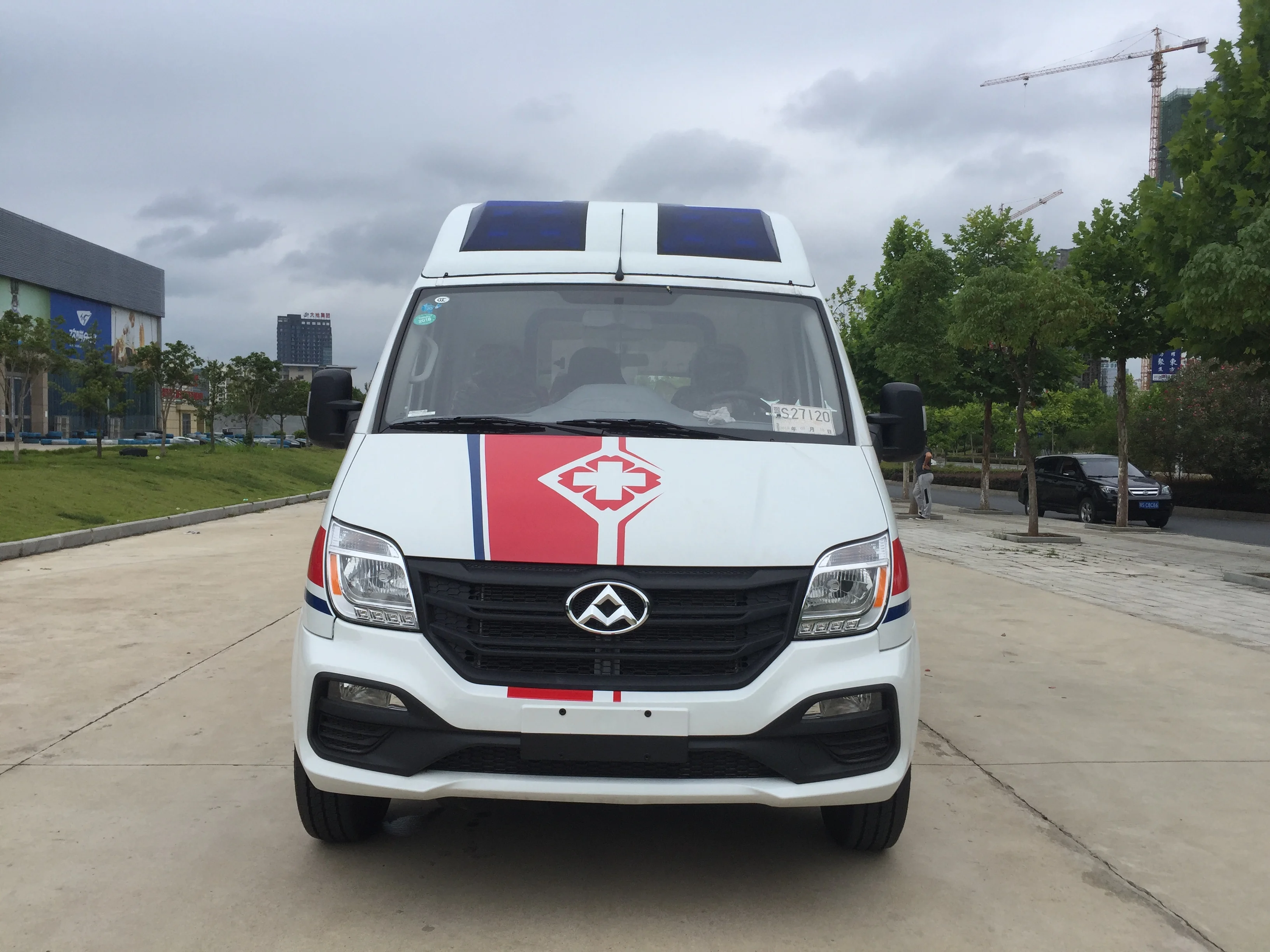 ambulance (11).jpg