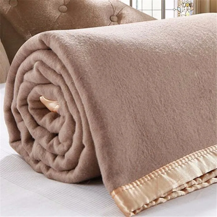Hot Sale Wholesale Standard Hotel Cheap Luxury Throw Blanket Buy