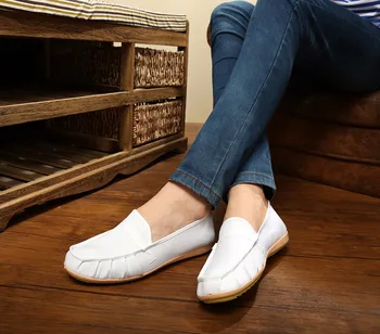 white flat shoes mens
