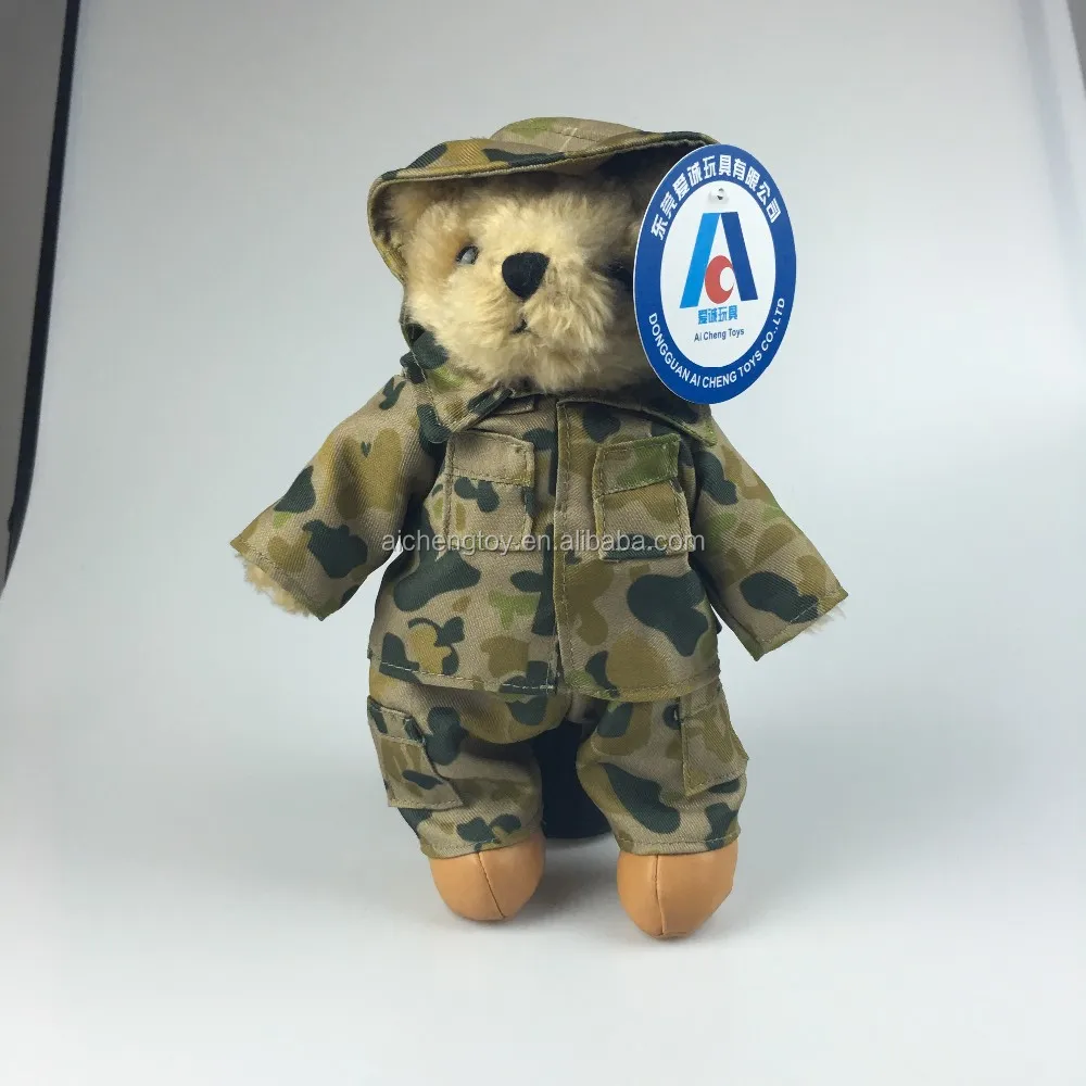 oso de peluche militar