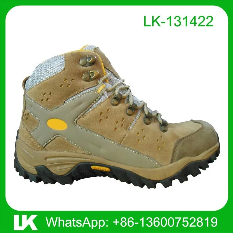 action trekking shoes online