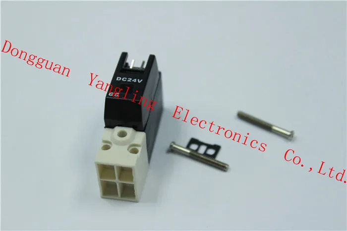 KM1-M7163-30X YAMAHA VALVE.jpg