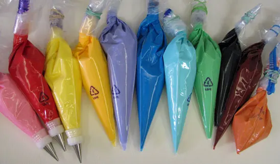 Disposable Plastic Pe Icing Piping Cake Decorating Pastry Bag Making Disposable Plastic Pe Icing Piping Cake Decorating Pastry Bag Making Machine