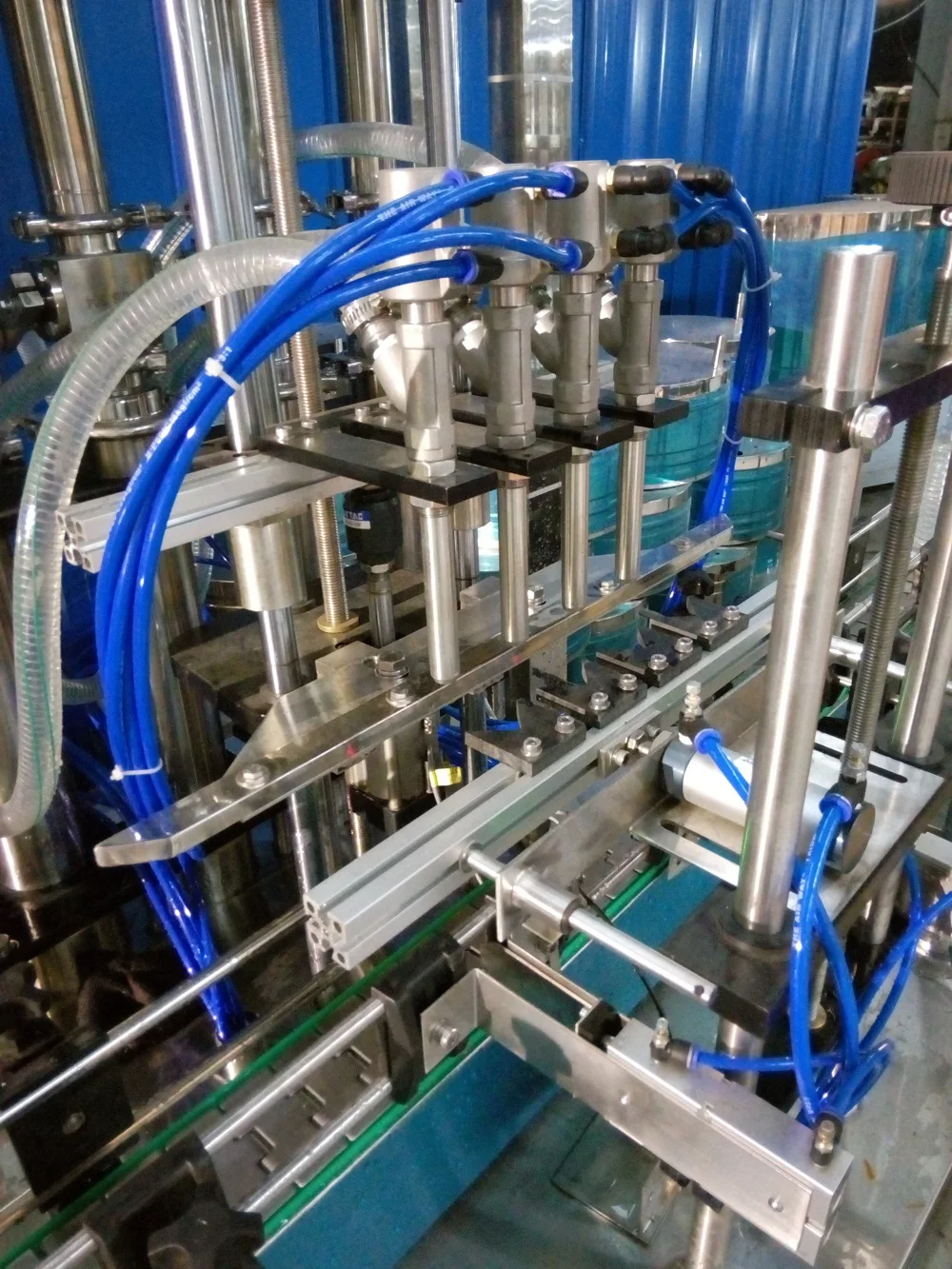 Linear Type Plunger Traditional Beer Glass Bottle Cylinder Filling