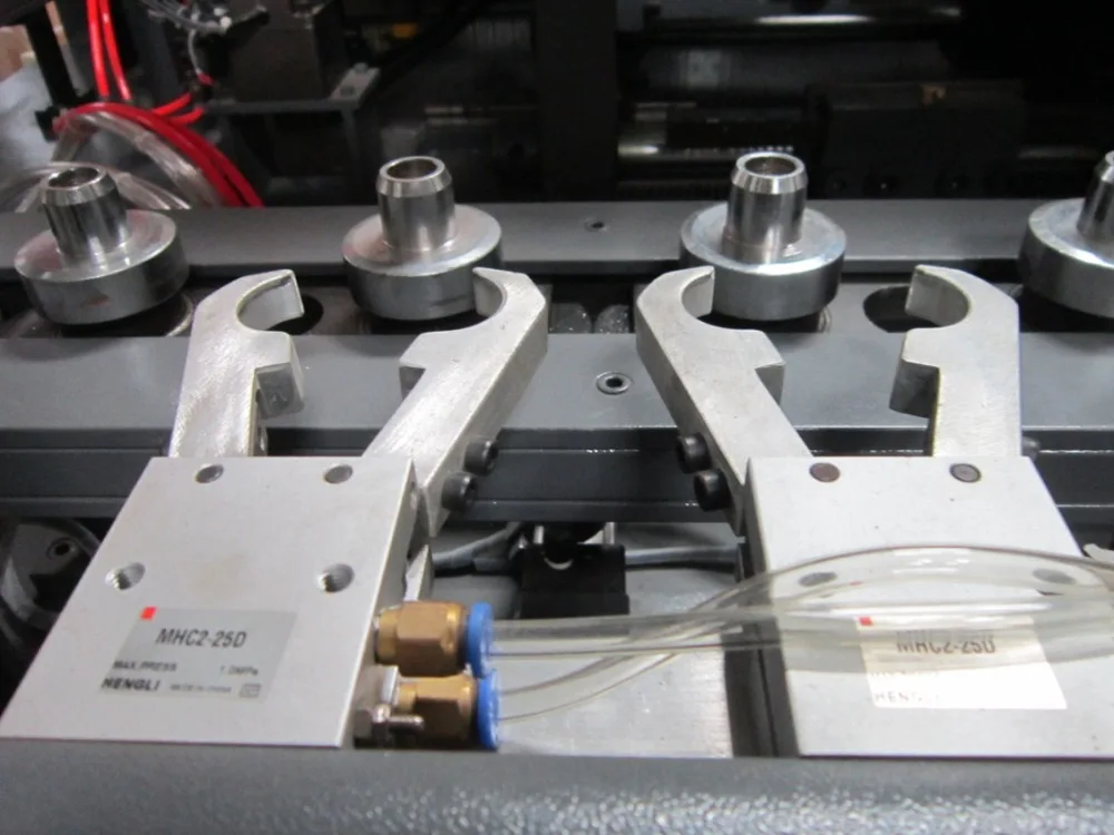 TNN-A2 full automatic blow molding machine-5.JPG