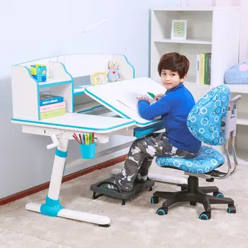 ergonomic desk for child