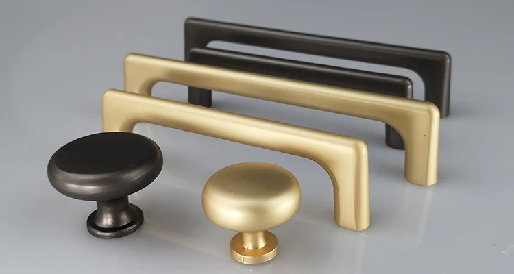 knobs and handles for bedroom furniture