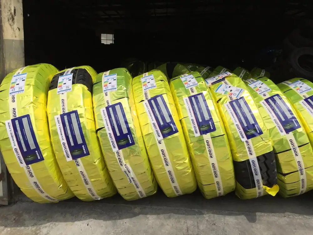Roogoo Competitive Truck Tires 9.00r20 10.00r20 Tyre With Fast Delivery