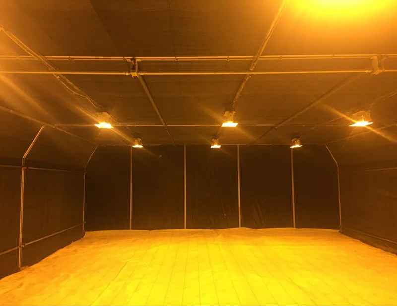 blackout curtain open_