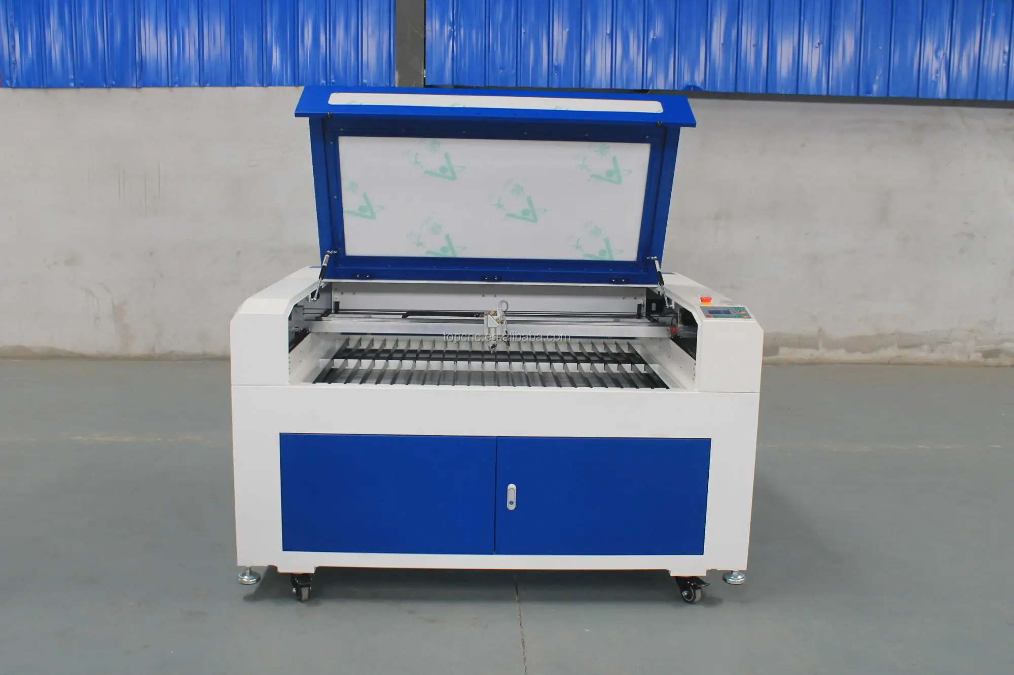 LASER MACHINE.JPG