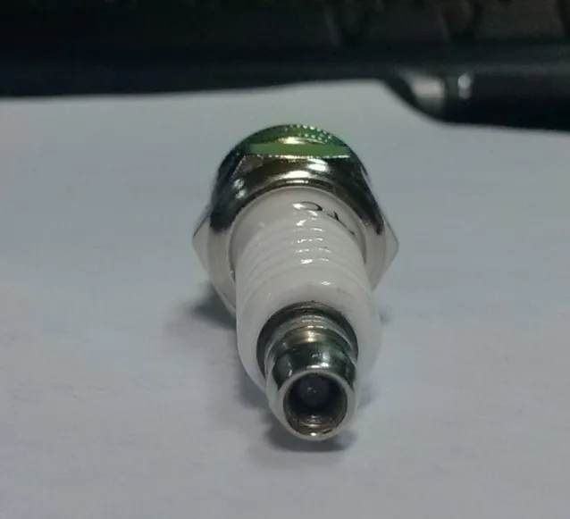 Hot selling A7TC B8RTC D7 D8TC Motorcycle Spark Plug