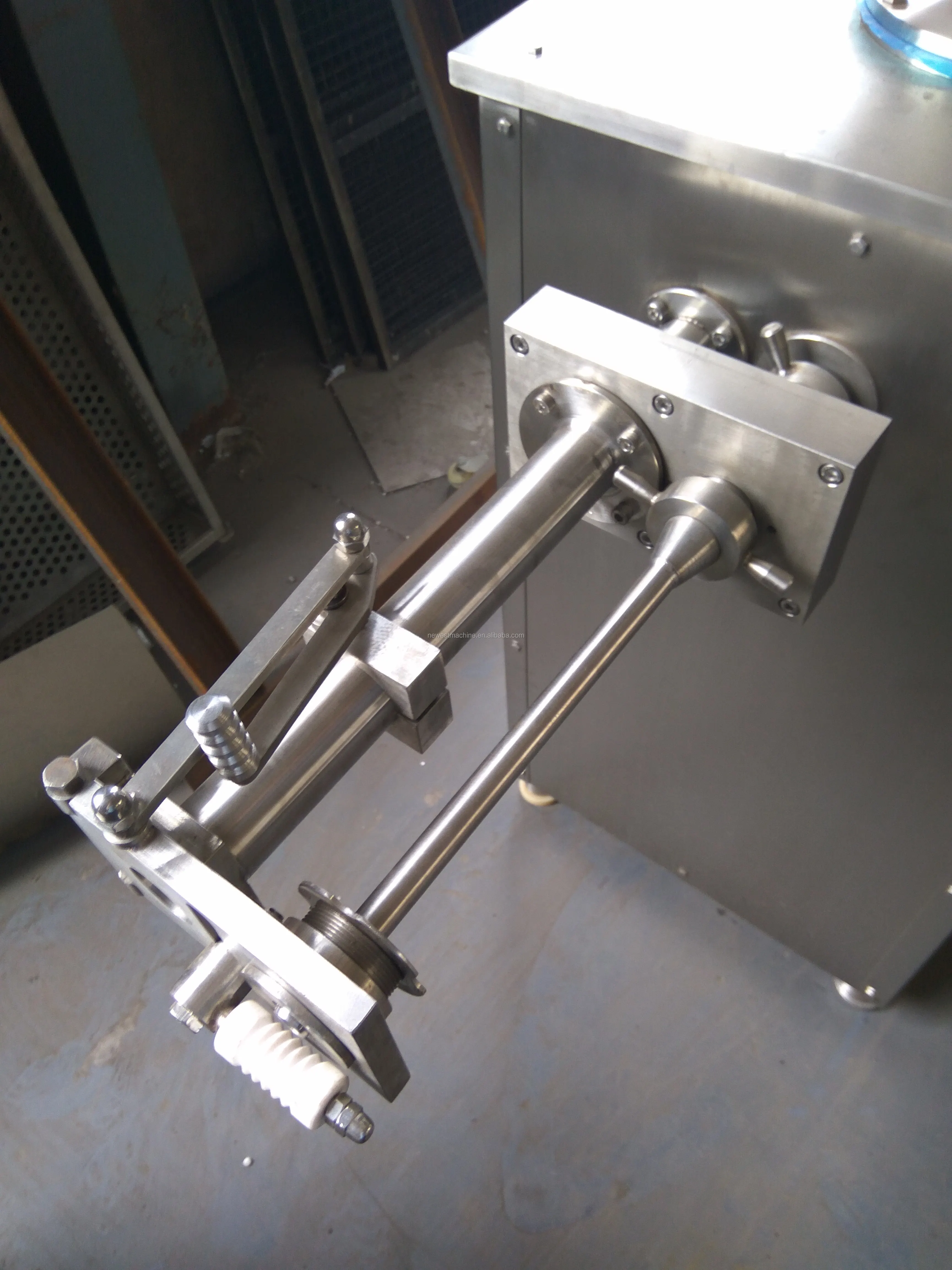 Good Quality Quantitative and Twist Sausage Filler Machine,Fresh Seusage Filling Machine,Sausage Making Machine For Sale