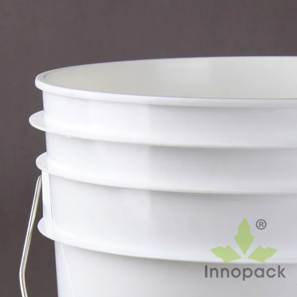 Green Color 5 Gallon Plastic Bucket With Metal Handles And Lids With