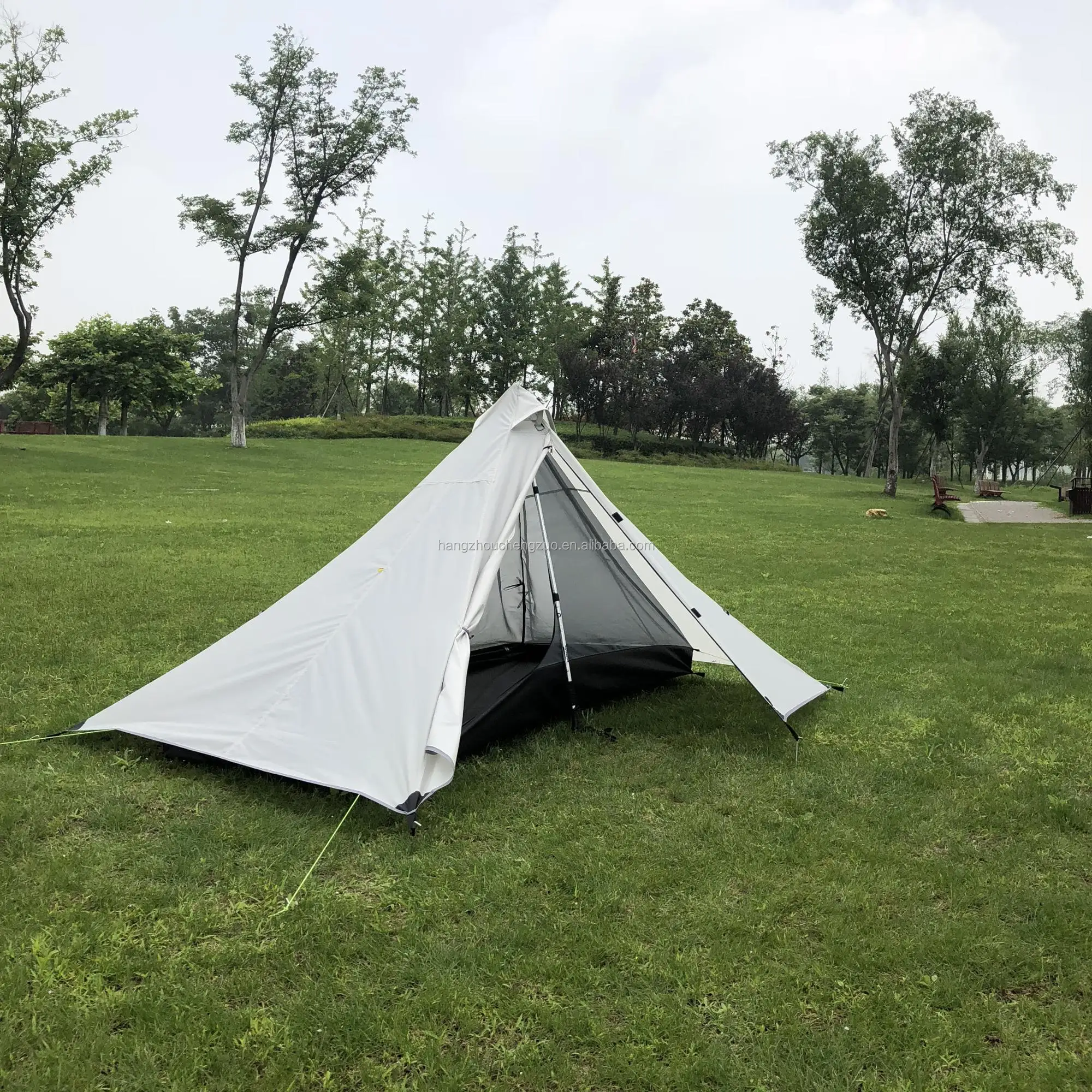 Hot Selling Czx250 Ultralight Pyramid Tent 1 Person Backpacking White