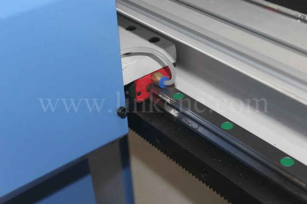 Cost effective cnc router china / LINKCNC 1300*2500mm wood cut machine LXM1325