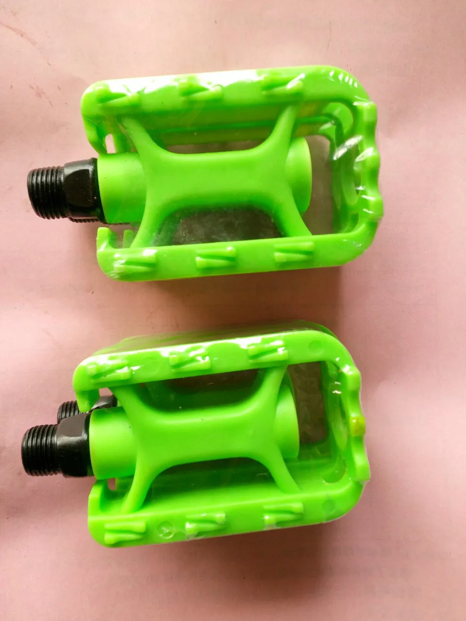 cheap bike pedals