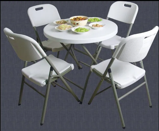 outdoor round table.JPG