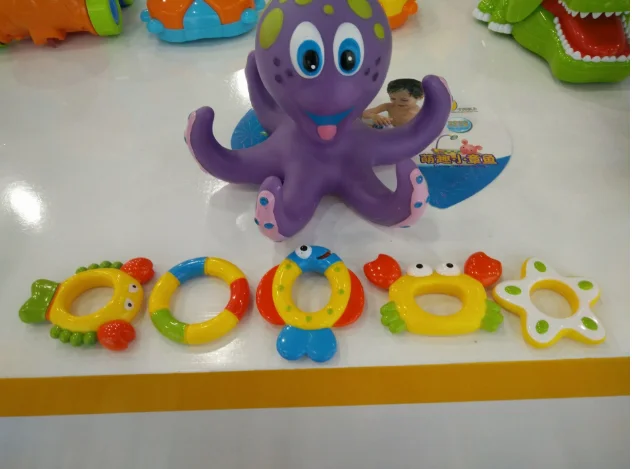 nuby octopus hoopla bathtime fun toys