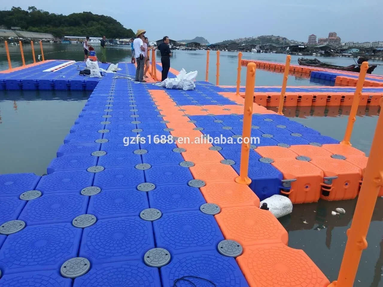 Polyethylene Plastic Pontoon For Floating Platform With Wood Decking