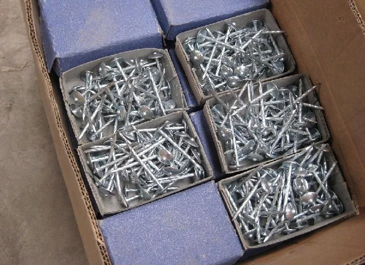 Roofing nails package.jpg
