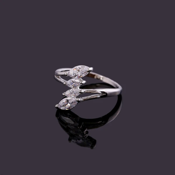 qualified jewelry manufacturer unique design four cz stone lined