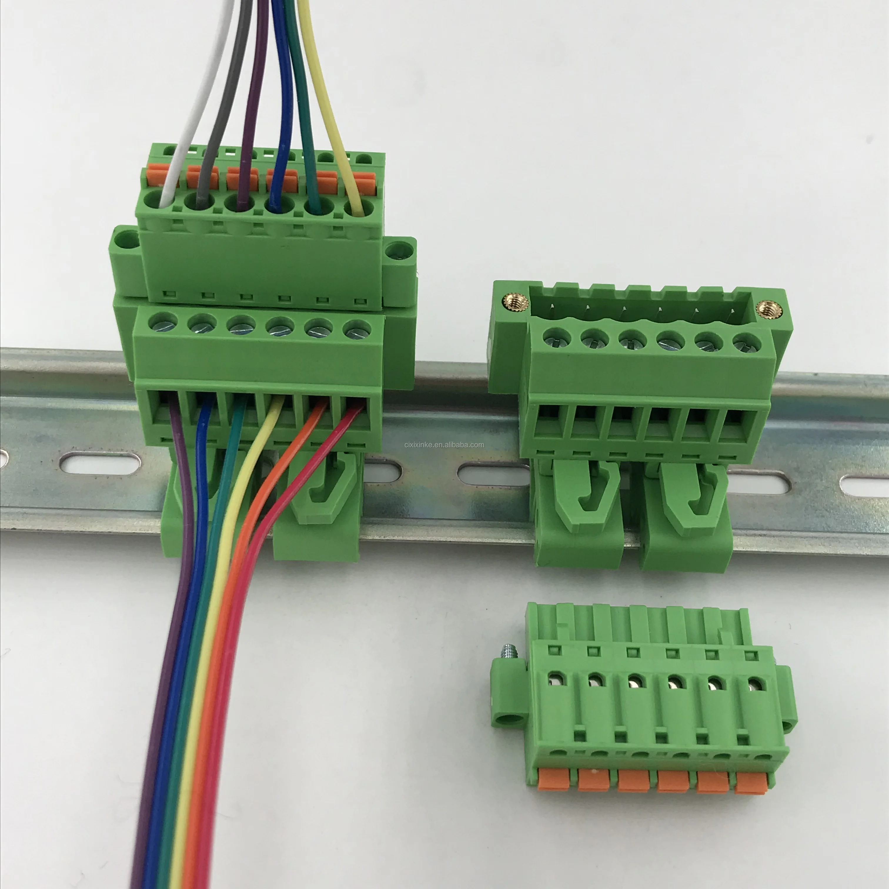 所有行業 電氣設備與耗材 連接器及終端器 接線端子排間距: 5.