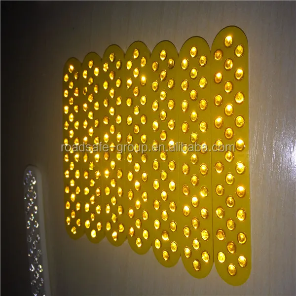 Highway Cat Eye Reflectors Road Mark Reflective Glass Beads Made of Durable Plastic