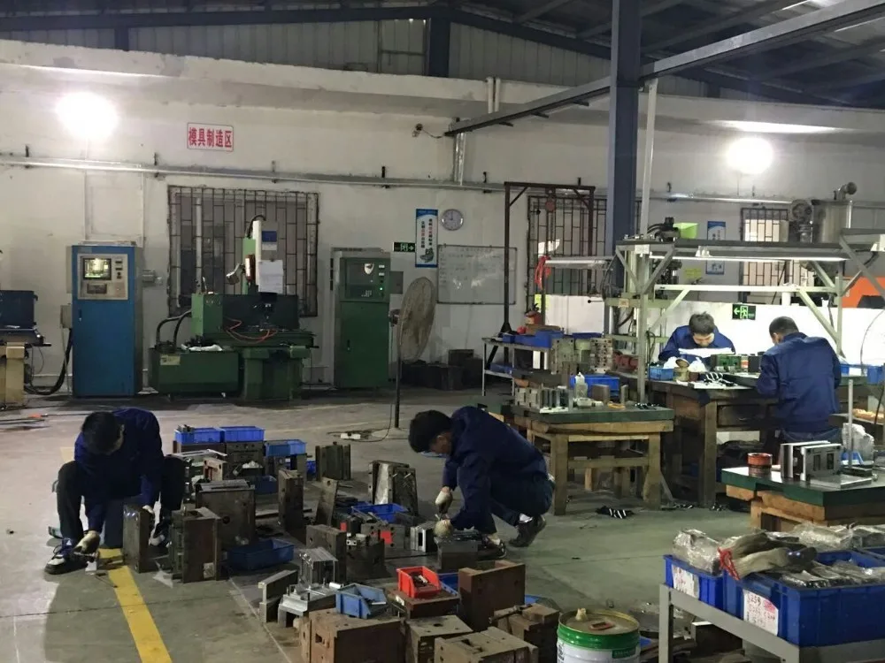 160T Clamping Force Vertical Injection Molding Machine with Rotary Table and 1 Year Warranty