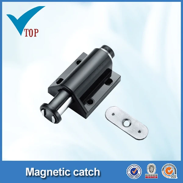 Magnet cabinet door catches/door closer