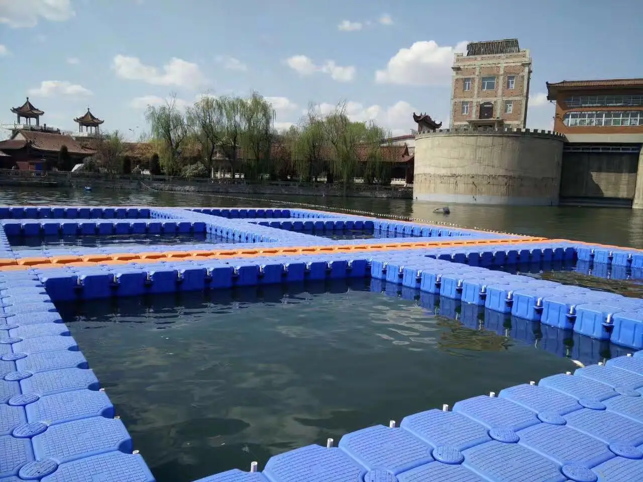 Fishing cage (1).jpg