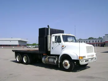 international tandem axle flatbed truck