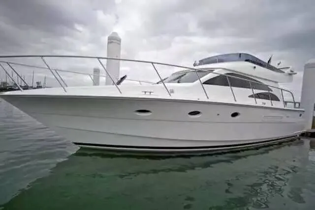 buy used yacht