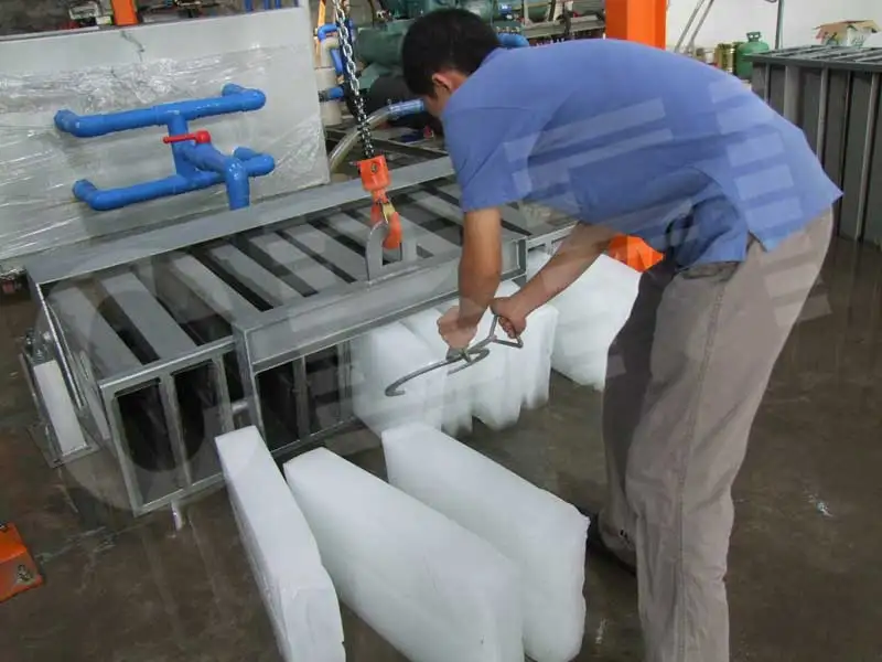 1 Ton Small Space Large commercial ice block making machine