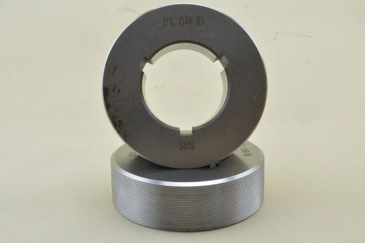 thread mould.jpg