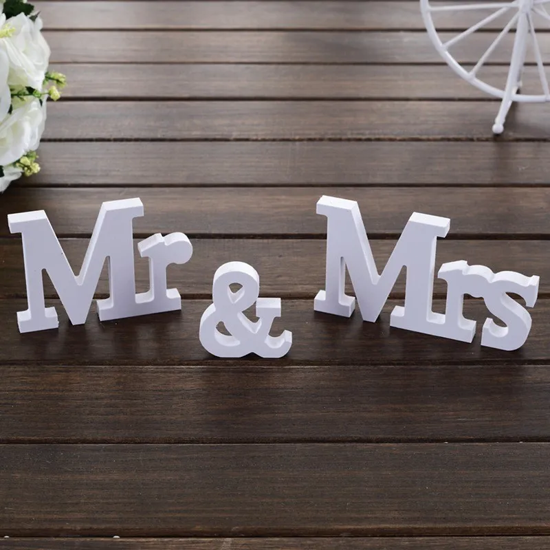 Pure White Mr&Mrs Letters Sign Wooden Standing Top Table Wedding Party Decor 