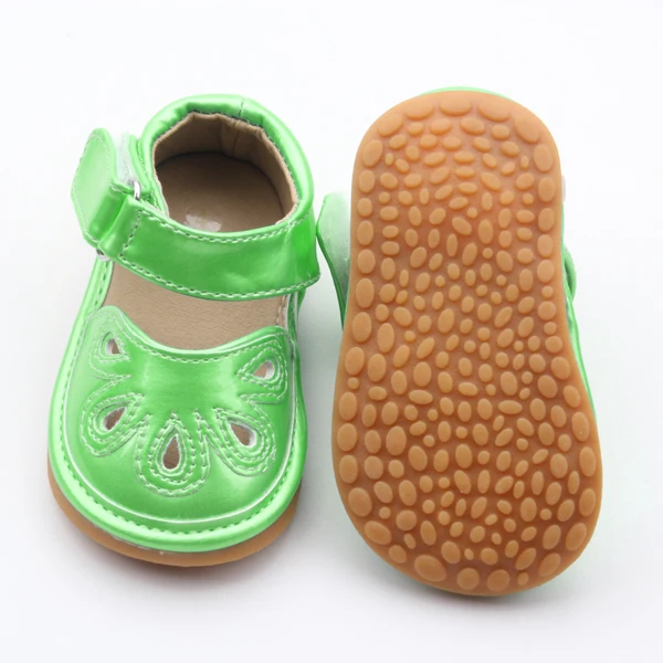 squeaky kid shoes