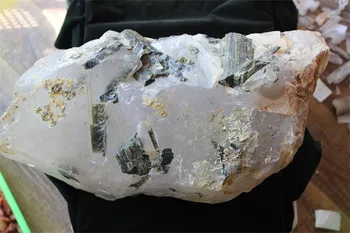 Large Natural White Raw Crystal Mineral Stones Quartz Large Natural White Raw Crystal Mineral Stones Quartz Stone Specimens
