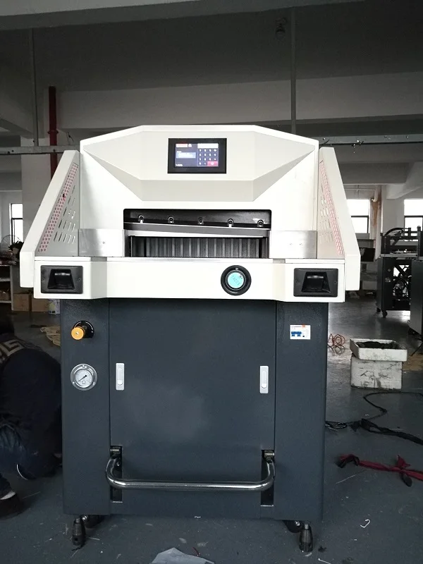 paper cutter.jpg