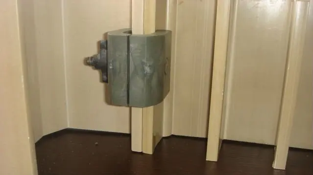 two boards fixed togeterh with clamp.JPG