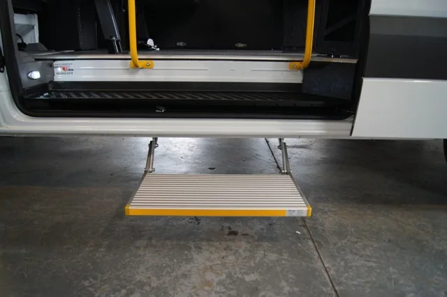 Xinder Electric Aluminum Folding Steps For Fire Fighting Truck - Buy